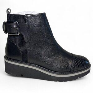 Donald Pliner Tinsley Snake Print Toe Wedge Booties NWOT 7.5